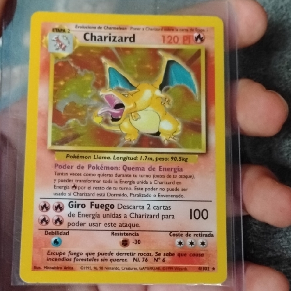 Pokemon 1999 SPANISH Base Set Charizard Holo 4/102 RARE